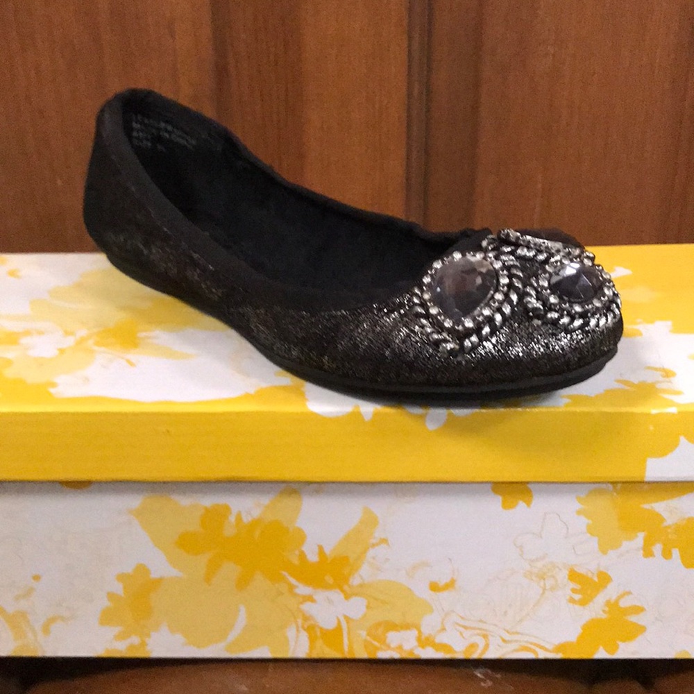 Yellowbox Amy - Picture 2 of 3